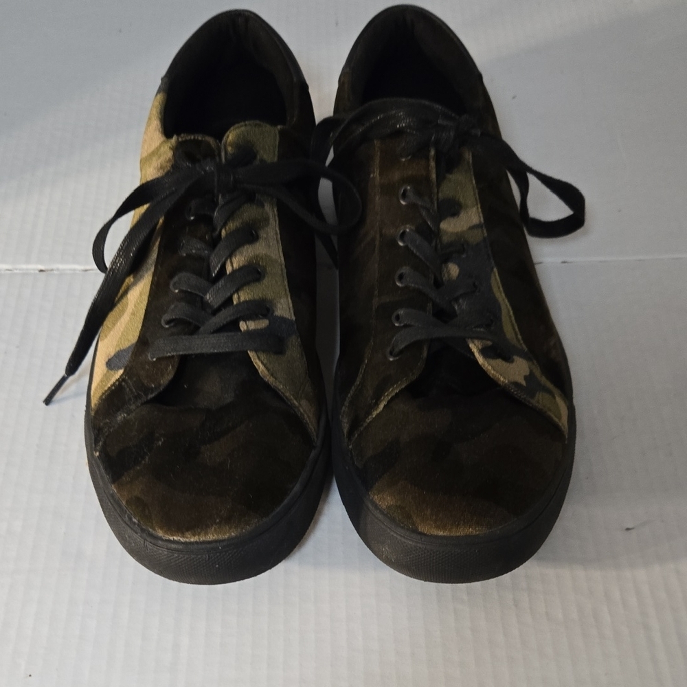 Kenneth Cole Reaction Camouflage Sneakers - Black and Green